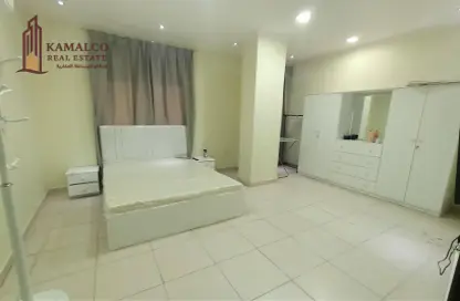Apartment - 1 Bedroom - 1 Bathroom for rent in Umm Ghwailina Comm - Umm Ghuwalina - Umm Ghuwailina - Doha