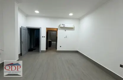 Empty Room image for: Apartment - 1 Bathroom for rent in New Al Ghanim - Al Ghanim - Doha, Image 1