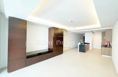 Room / Bedroom image for: Apartment - 1 Bathroom for rent in Viva West - Viva Bahriyah - The Pearl Island - Doha, Image 1