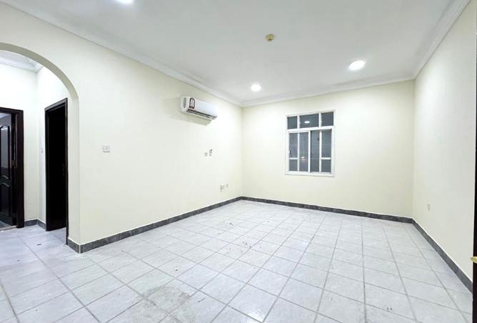 995386 - Property Image 3