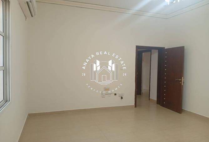 970344 - Property Image 2