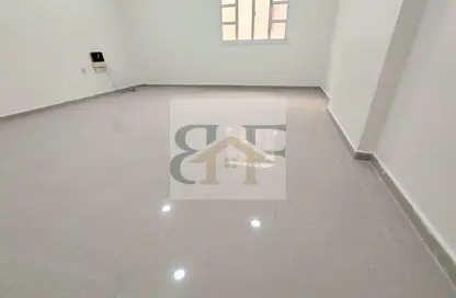 شقة - 2 غرف نوم - 2 حمامات للايجار في شارع النصر - النصر - الدوحة