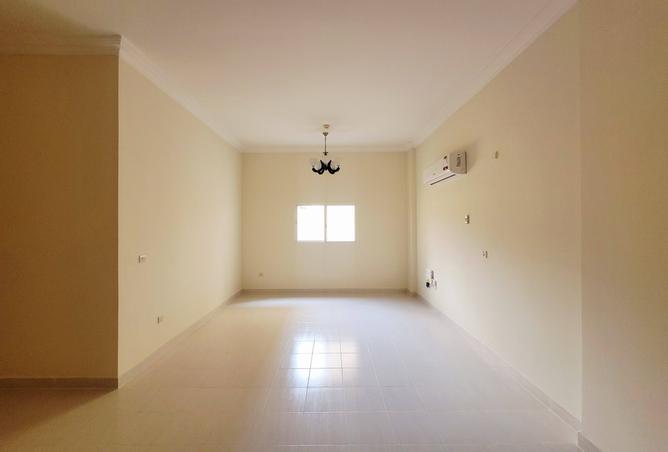 998768 - Property Image 2