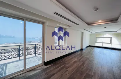 Duplex - 2 Bedrooms - 3 Bathrooms for rent in Viva West - Viva Bahriyah - The Pearl Island - Doha
