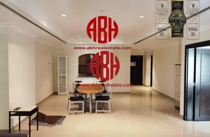 Apartment - 1 Bedroom - 2 Bathrooms for rent in Piazza Arabia - Porto Arabia - The Pearl Island - Doha