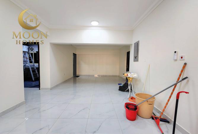 981140 - Property Image 2