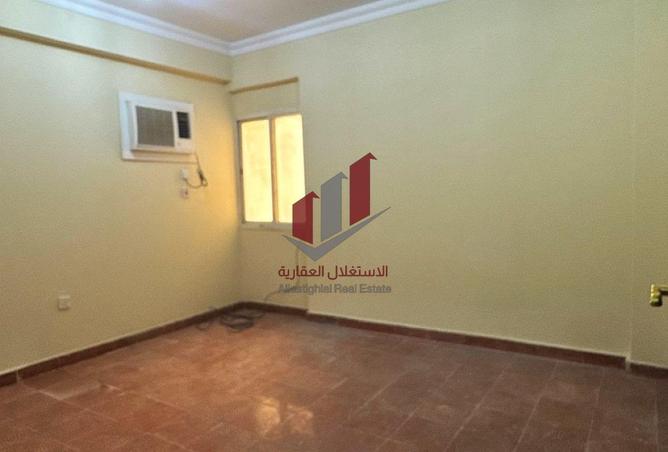 900852 - Property Image 2