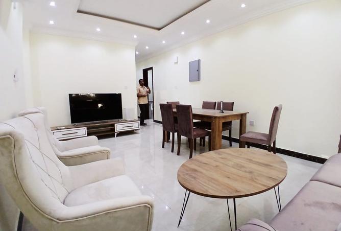 963835 - Property Main Image