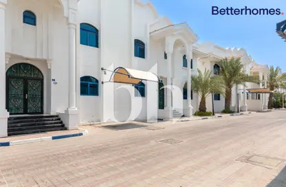 Villa - 5 Bedrooms - 4 Bathrooms for rent in Al Nuaija Street - Al Nuaija - Doha