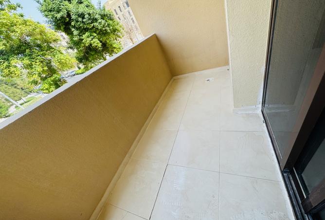 919707 - Property Image 3