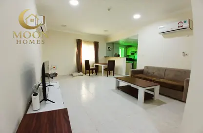 Apartment - 1 Bedroom - 1 Bathroom for rent in Umm Ghuwalina - Umm Ghuwailina - Doha