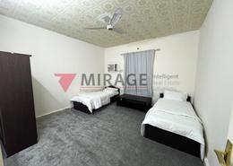 صورةغرفة- غرفة النوم لـ: فيلا - 5 غرف نوم - 5 حمامات للكراء في بن عمران - فريج بن عمران - الدوحة, صورة 1