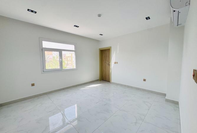 968337 - Property Image 2