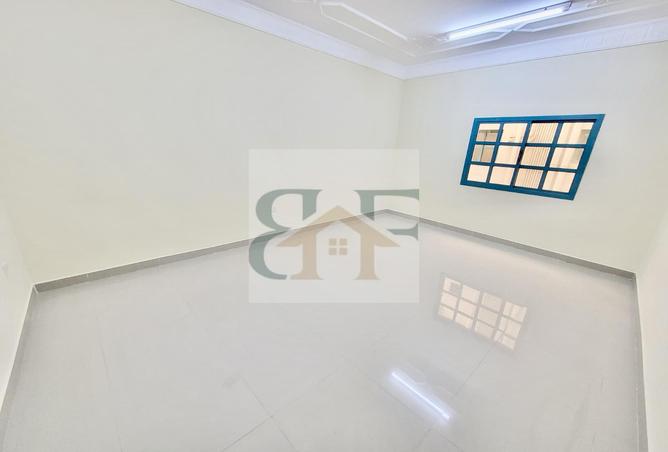 941469 - Property Image 2