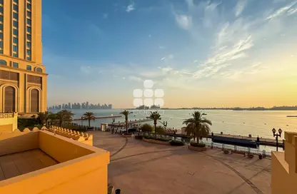Townhouse - 2 Bedrooms - 3 Bathrooms for rent in Porto Arabia Townhouses - Porto Arabia - The Pearl Island - Doha