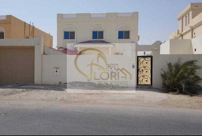 فيلا - 6 غرف نوم - 6 حمامات للبيع في شارع عمار بن ياسر - العزيزية - الدوحة