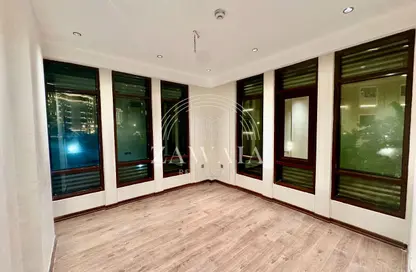 Apartment - 2 Bedrooms - 2 Bathrooms for rent in West Porto Drive - Porto Arabia - The Pearl Island - Doha
