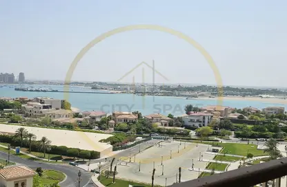 Apartment - 2 Bedrooms - 3 Bathrooms for sale in Tower 6 - Porto Arabia - The Pearl Island - Doha