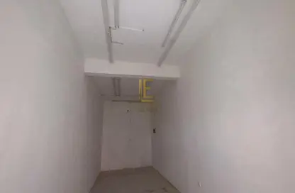 محل تجاري - استوديو - 1 حمام للايجار في المنصورة - المنصورة - الدوحة