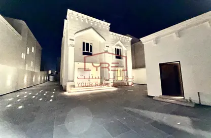 فيلا - 7 غرف نوم - 8 حمامات للبيع في شارع ام السنيم - عين خالد - الدوحة