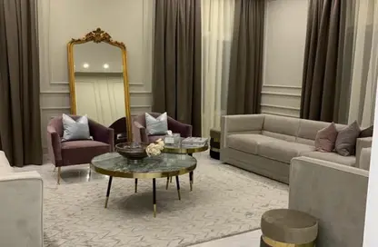 Villa - 5 Bedrooms - 5 Bathrooms for sale in Al Dafna - Al Dafna - Doha