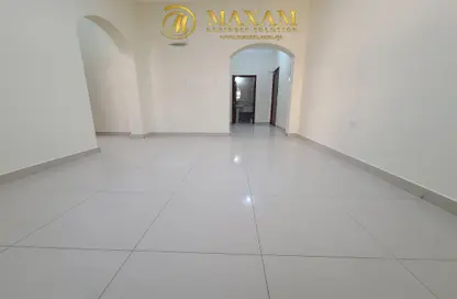 Empty Room image for: Apartment - 2 Bedrooms - 2 Bathrooms for rent in Fereej Kulaib - Doha, Image 1
