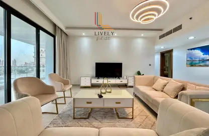 Apartment - 2 Bedrooms - 3 Bathrooms for rent in Marina Tower 02 - Marina District - Lusail