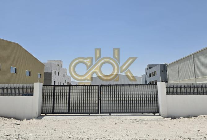 889945 - Property Main Image