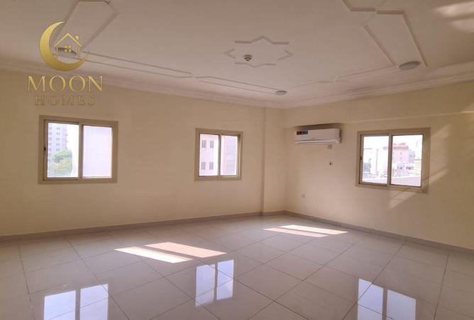 1005885 - Property Image 2