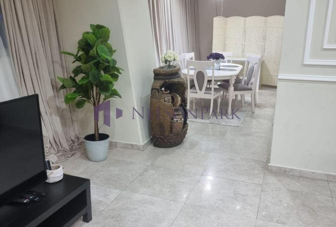 943320 - Property Image 2