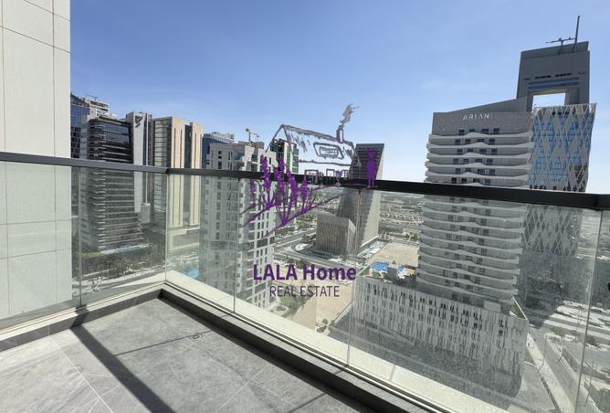 878243 - Property Image 2