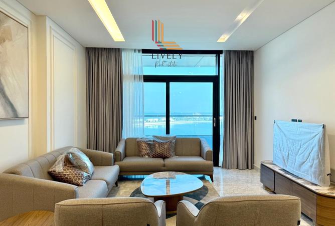 978375 - Property Image 2