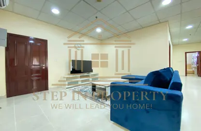 Apartment - 2 Bedrooms - 2 Bathrooms for rent in Al Sadd Road - Al Sadd - Doha