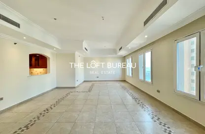 Apartment - 3 Bedrooms - 3 Bathrooms for rent in West Porto Drive - Porto Arabia - The Pearl Island - Doha