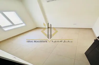 Apartment - 2 Bedrooms - 2 Bathrooms for rent in Al Nasr Street - Al Nasr - Doha