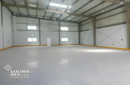 Warehouse - Studio for rent in East Industrial Street - Birkat Al Awamer - Al Wakra