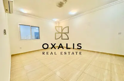 شقة - 3 غرف نوم - 3 حمامات للايجار في شارع السد - السد - الدوحة