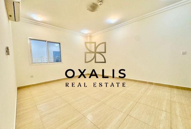 995571 - Property Main Image