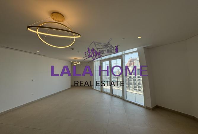 848126 - Property Image 3