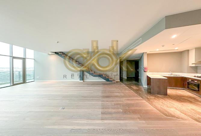 860267 - Property Image 2