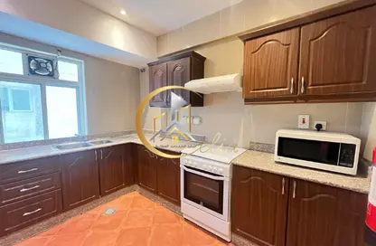 Apartment - 2 Bedrooms - 1 Bathroom for rent in Najma 28 - Ibn Dirhem Street - Najma - Doha
