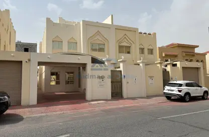 Villa - 5 Bedrooms - 5 Bathrooms for rent in Al Nuaija Street - Al Nuaija - Doha