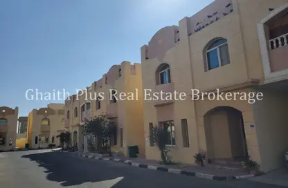 Villa - 5 Bedrooms - 3 Bathrooms for rent in Ain Khaled Villas - Ain Khaled - Doha
