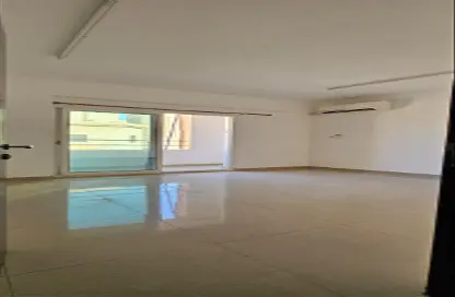 Apartment - 3 Bedrooms - 3 Bathrooms for rent in Anas Street - Fereej Bin Mahmoud North - Fereej Bin Mahmoud - Doha