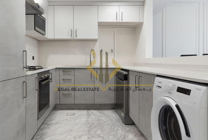 989691 - Property Image 3