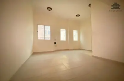Apartment - 2 Bedrooms - 2 Bathrooms for rent in Muntazah 13 - Al Muntazah - Doha