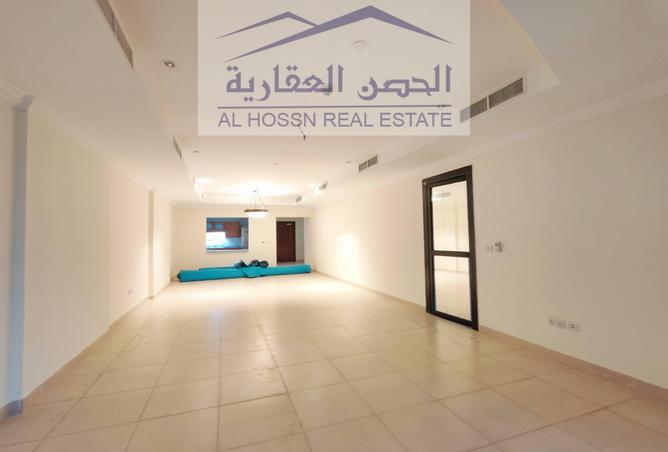 1004307 - Property Image 3