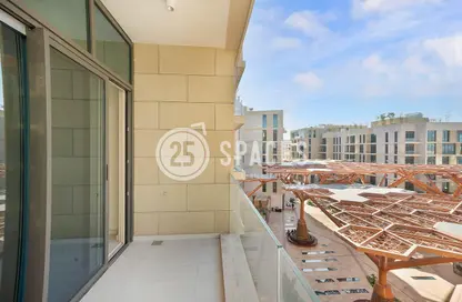 Apartment - 1 Bedroom - 2 Bathrooms for sale in Gewan Island - The Pearl Island - Doha