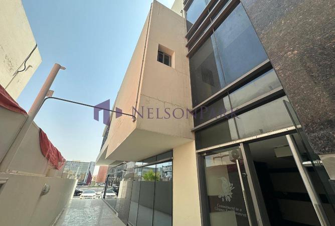 958115 - Property Image 2