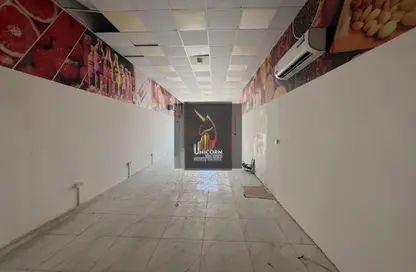 Shop - Studio - 1 Bathroom for rent in Fereej Kulaib - Doha